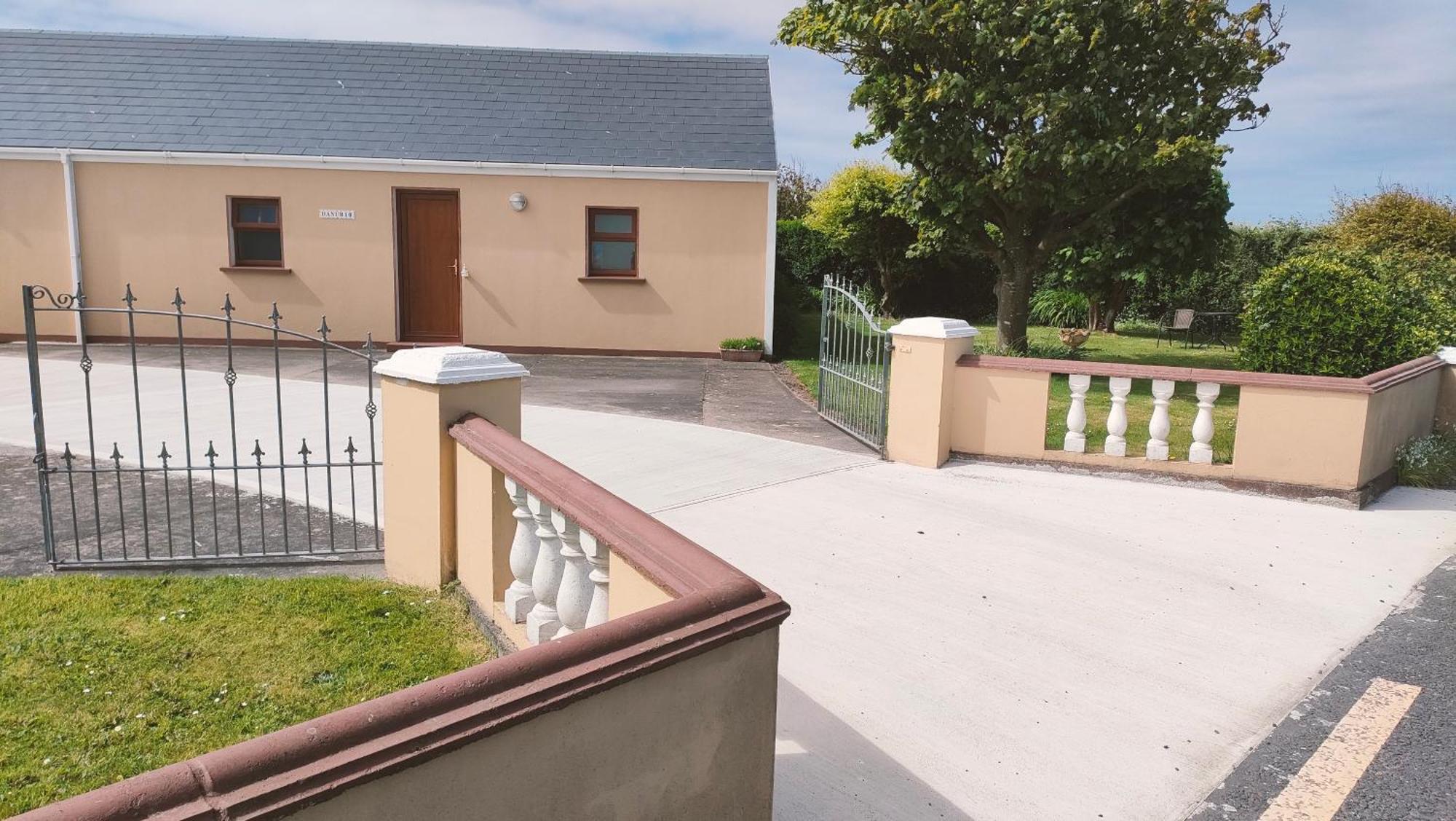 Danubio Guest Accommodation Doonbeg Ngoại thất bức ảnh
