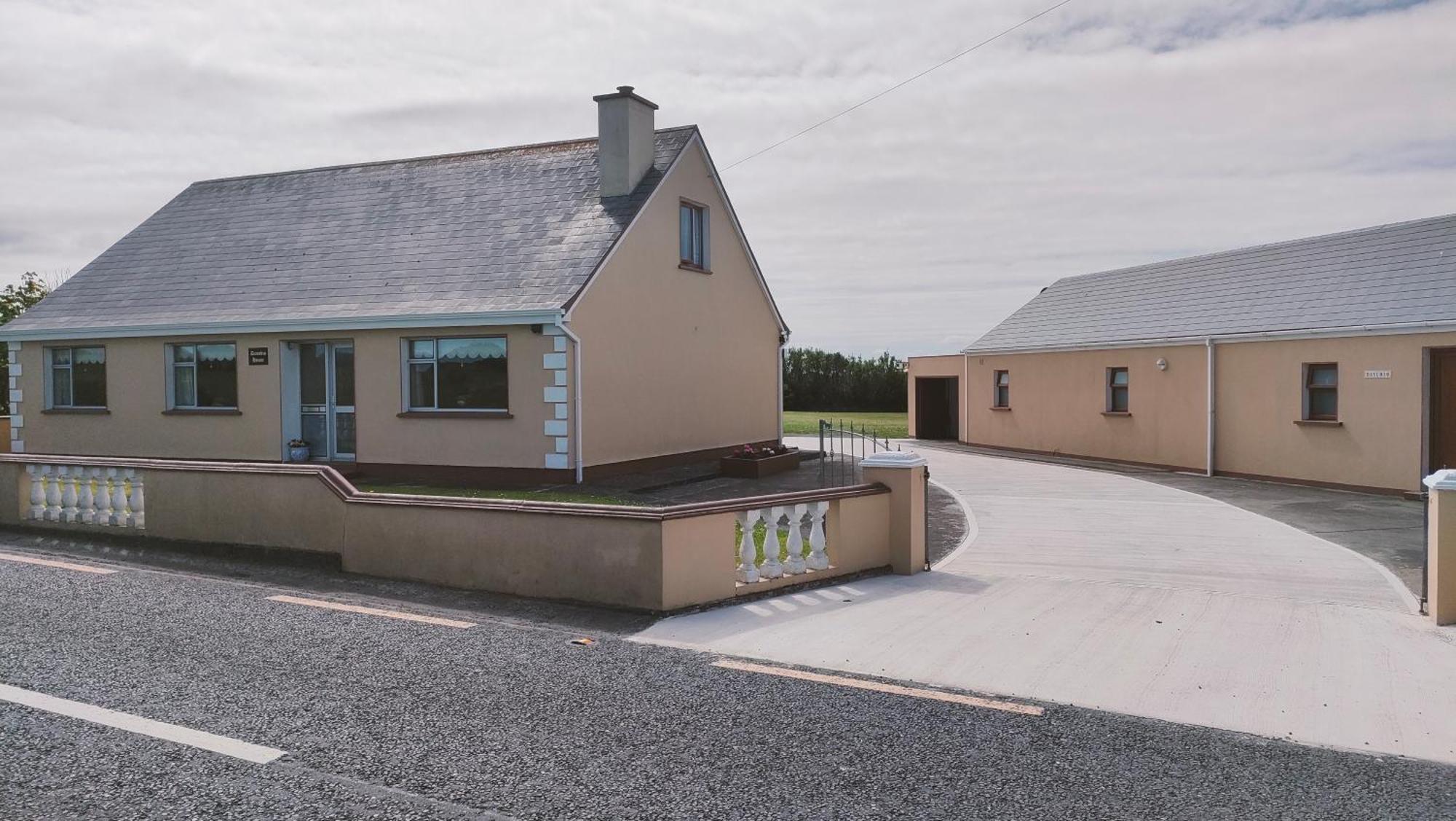 Danubio Guest Accommodation Doonbeg Ngoại thất bức ảnh